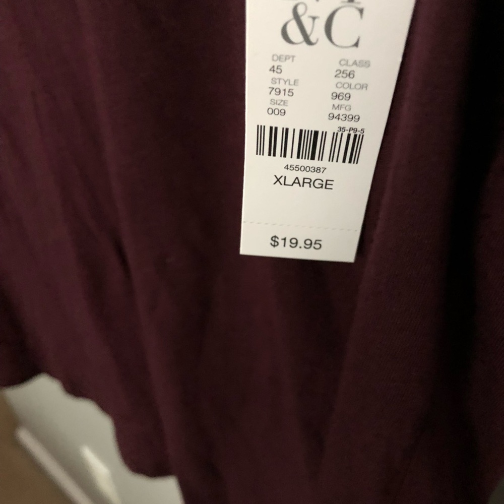 Ny and Co city tee. Stunning